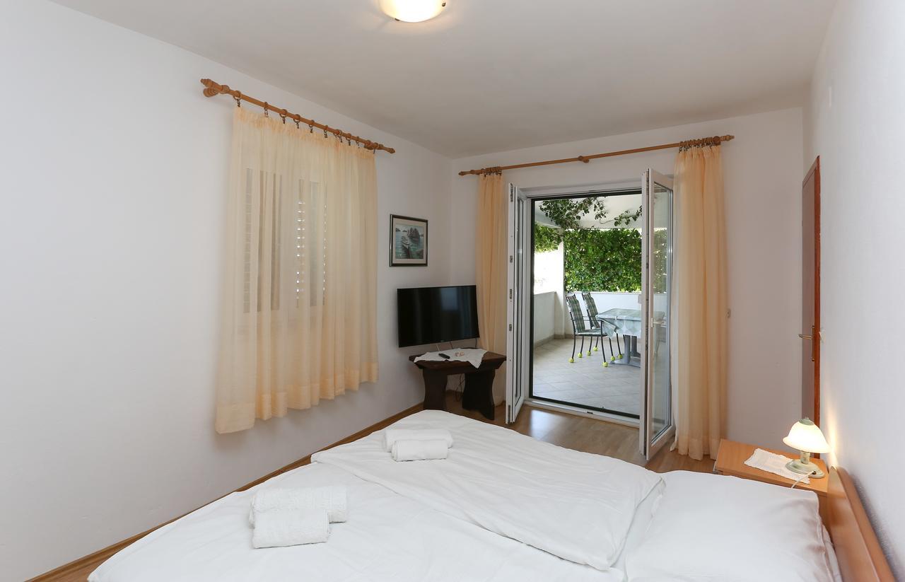 Apartments Laguna 2 Бол Екстер'єр фото