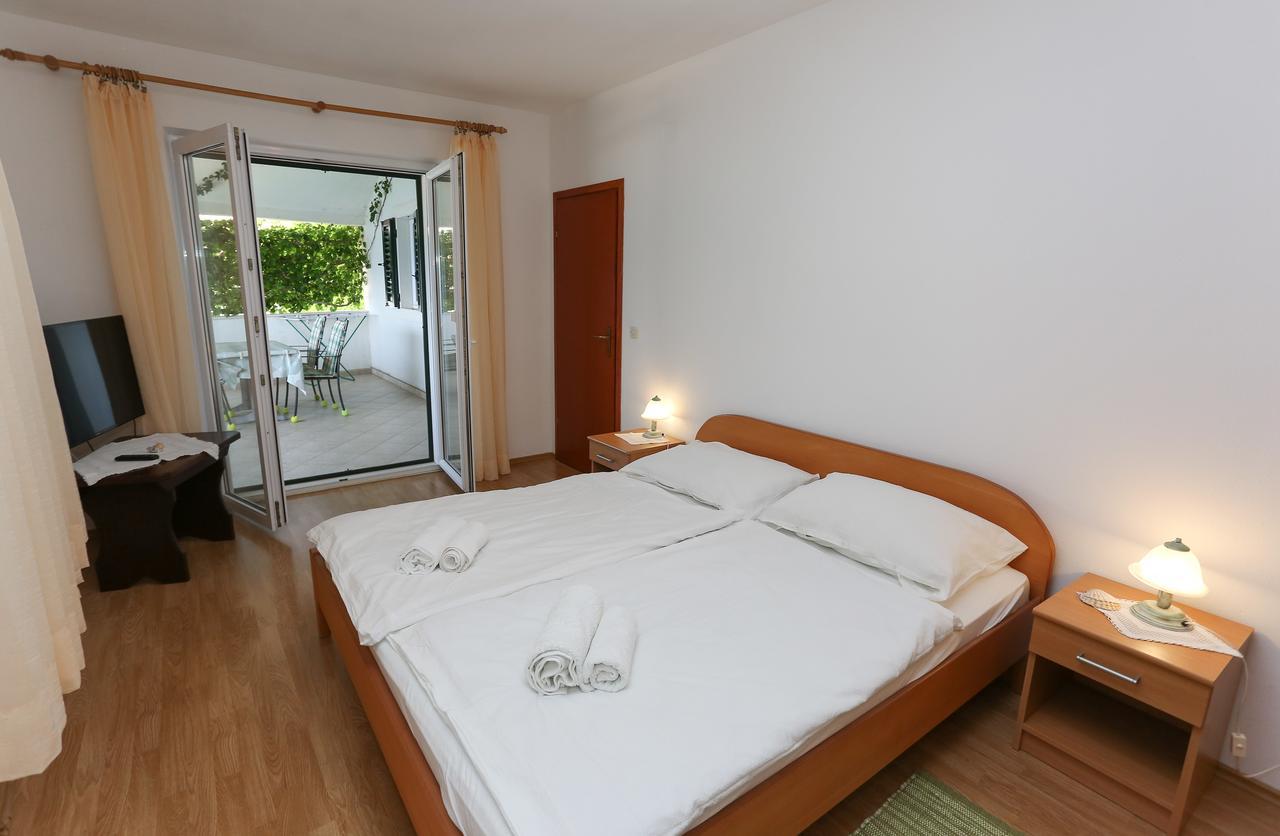 Apartments Laguna 2 Бол Екстер'єр фото
