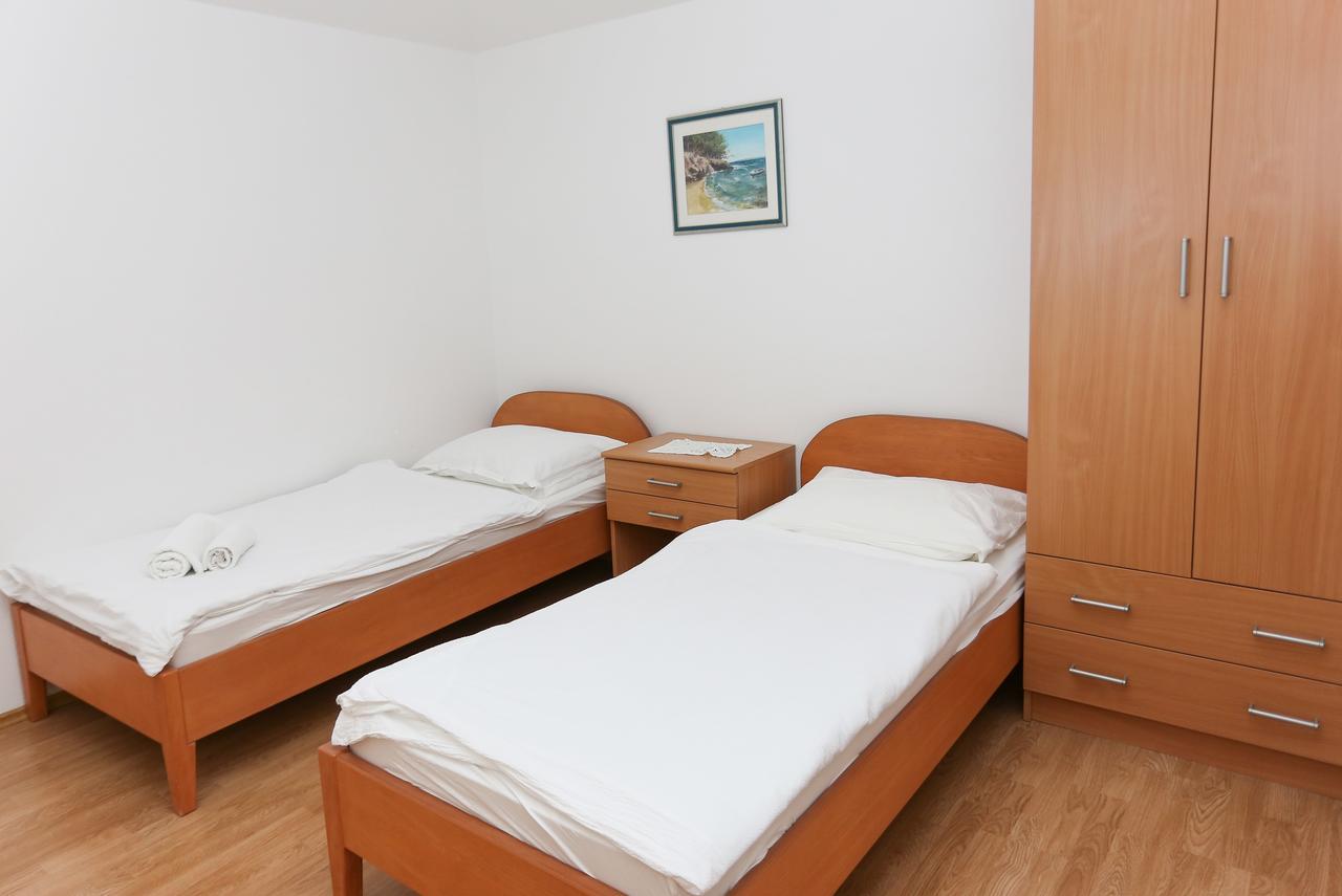 Apartments Laguna 2 Бол Екстер'єр фото